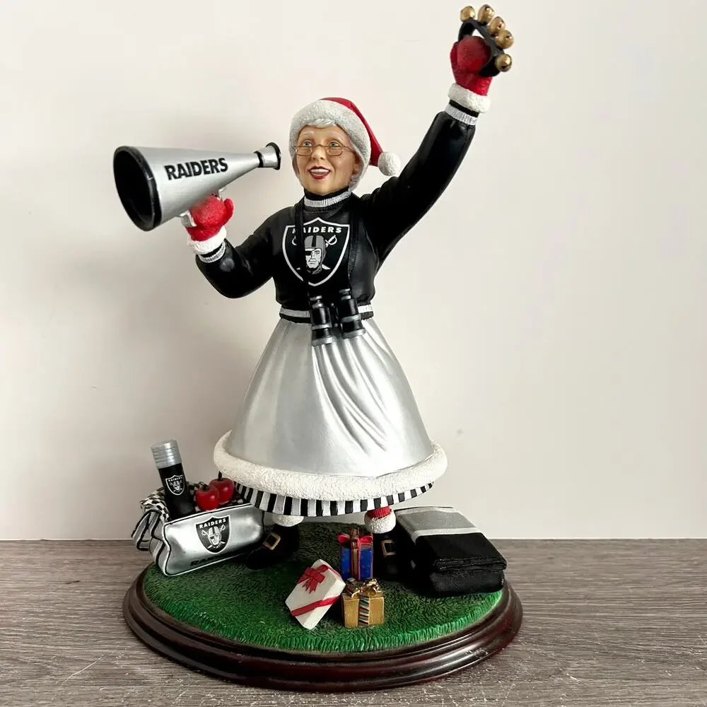 Vintage RAIDERS Sculpture MRS CLAUS NFL Christmas DANBURY MINT Figurine 11